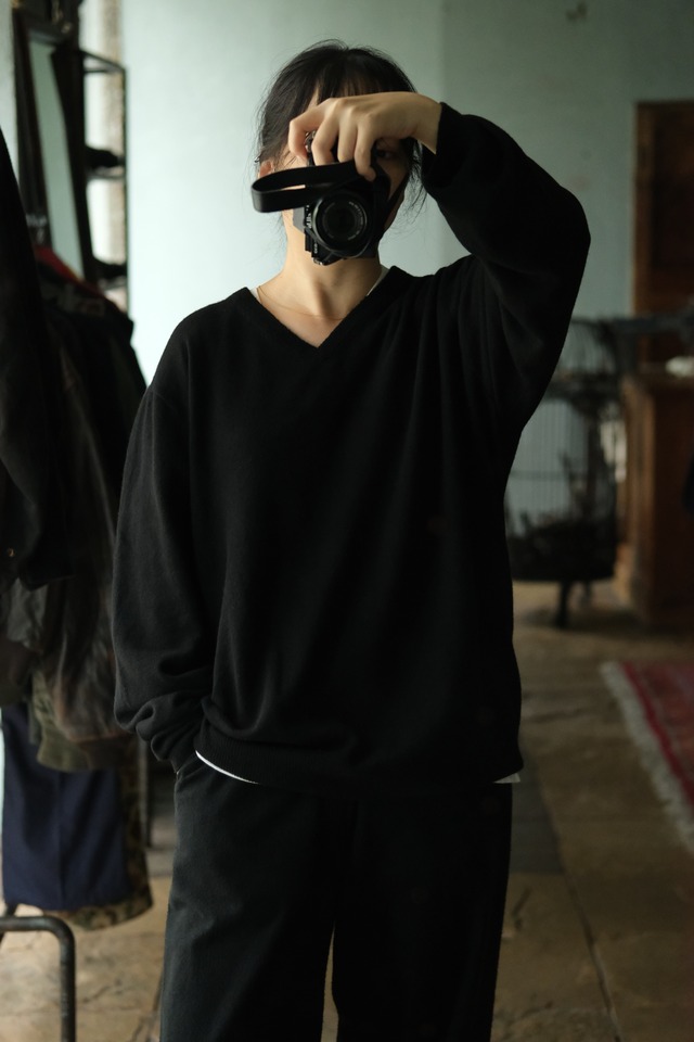 Utah／"J.CREW" v-neck cashmere sweater／ black