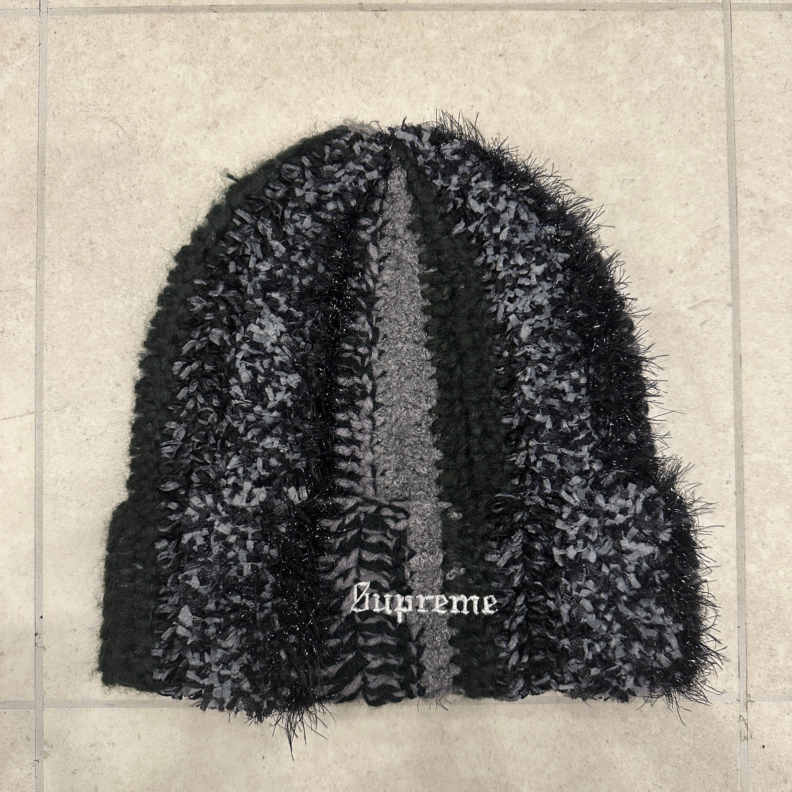 SUPREME TINSEL STRIPE BEANIE BLACK ⑧ | safarionline