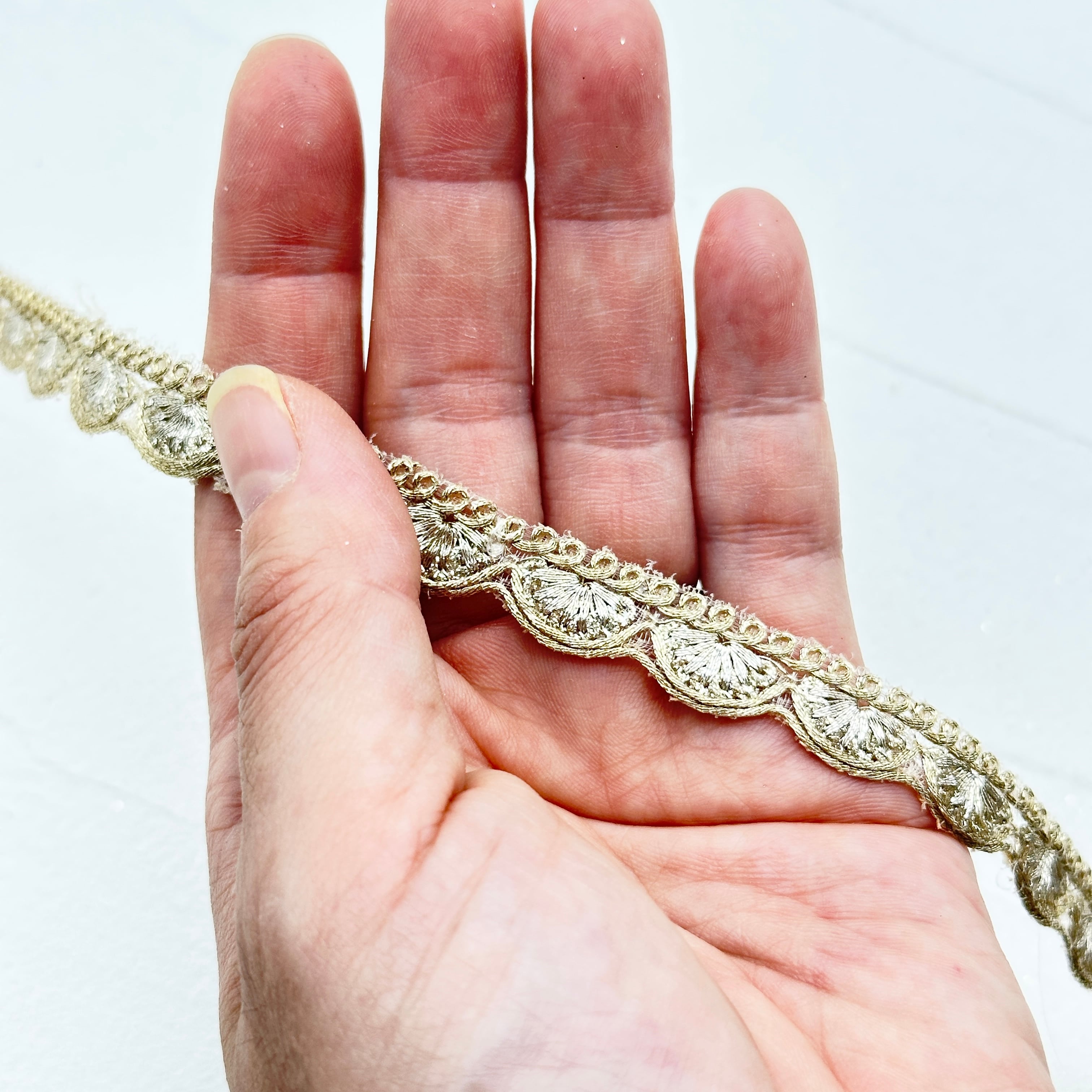 ブレード レースタイプ [ゴールド] 9020 | インド刺繍リボン専門店Rino