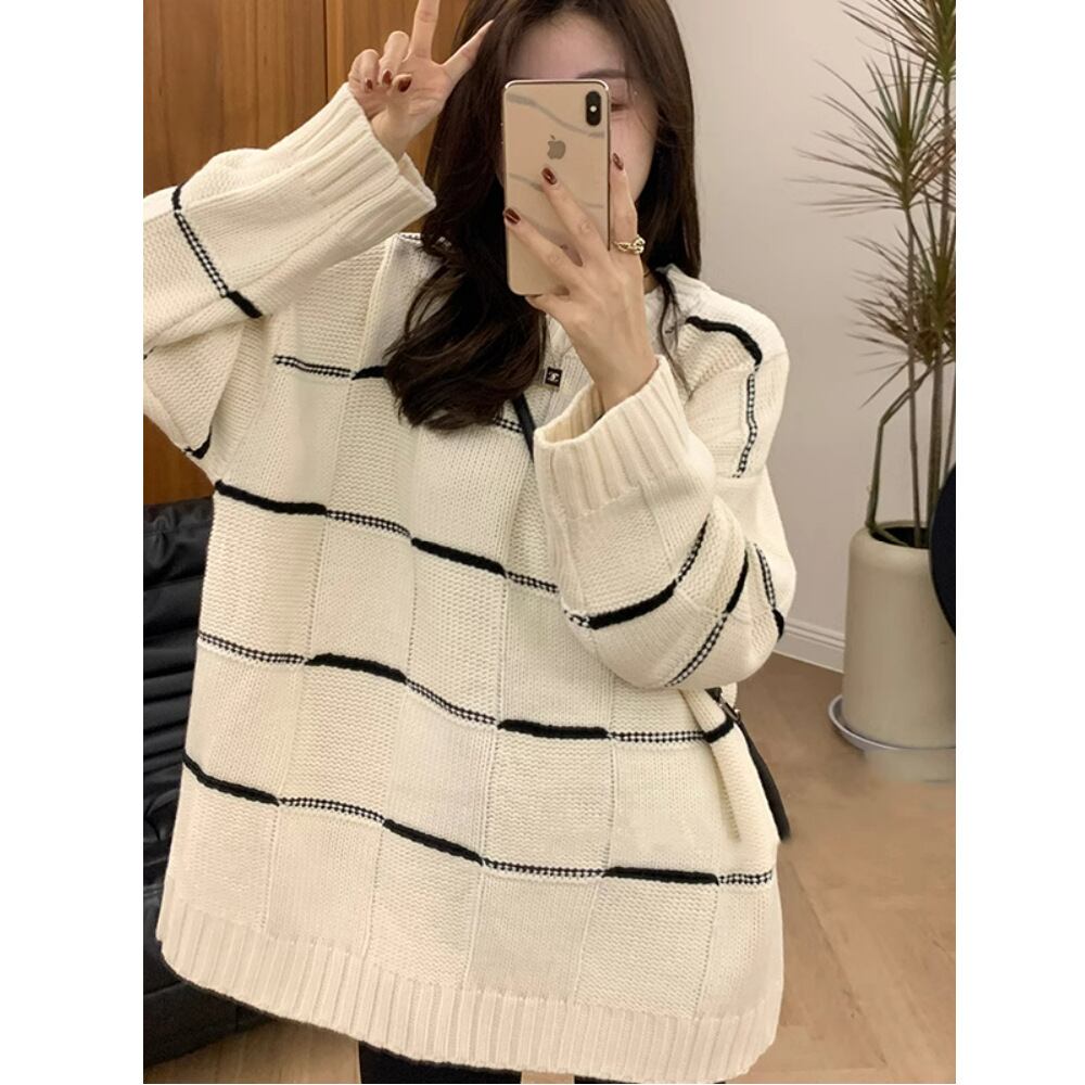 【新作】【送料無料】 韓国スタイルのラウンドネックコントラストストライプ長袖セータートップス女性の秋と冬の新しい気質ルーズプルオーバーソフトワックスセーター 0329021990563