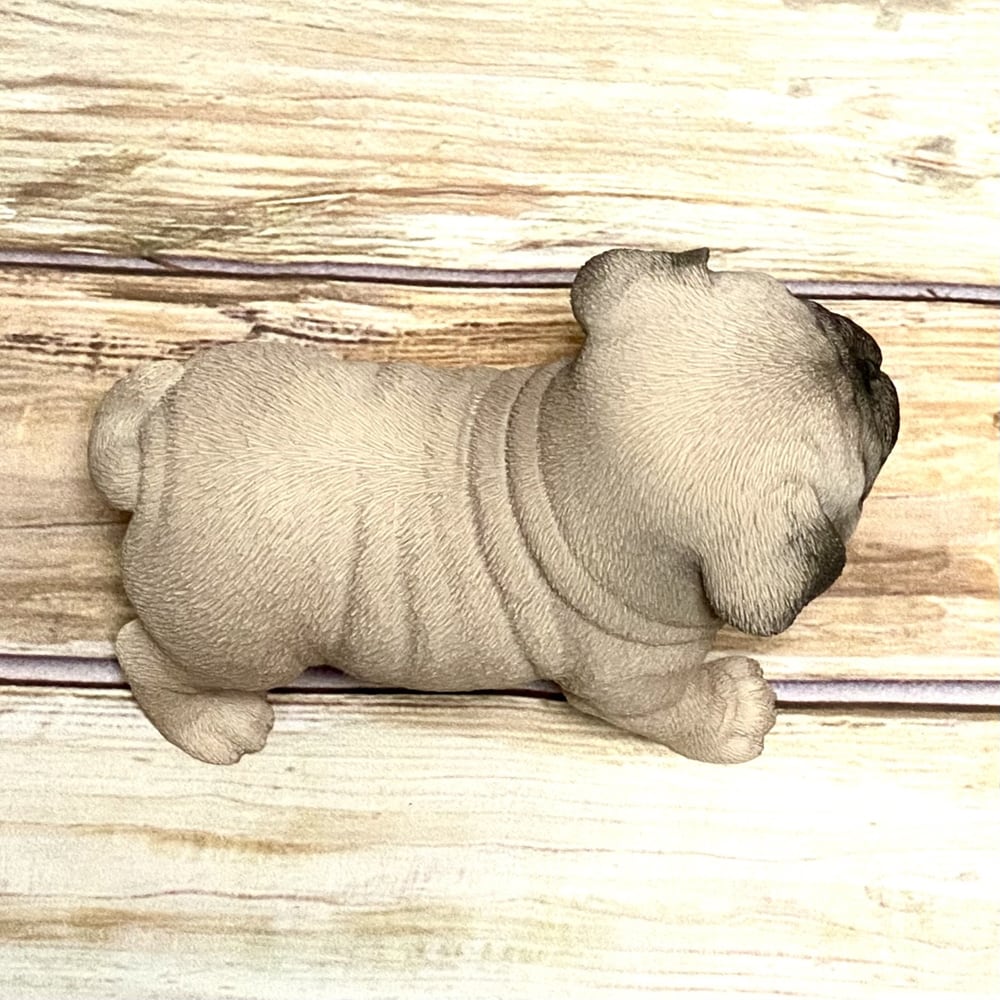 たたずむ仔パグ ドッグオーナメント