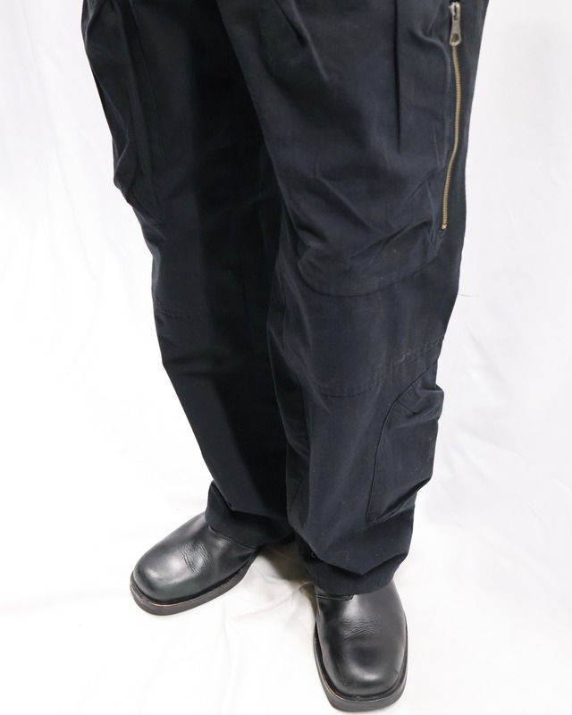 front pocket zip detail pants