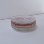 レースのようなガラスのお皿