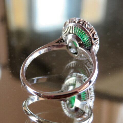 ヴィンテージ ダイヤモンド取り巻き 翡翠プラチナリング
