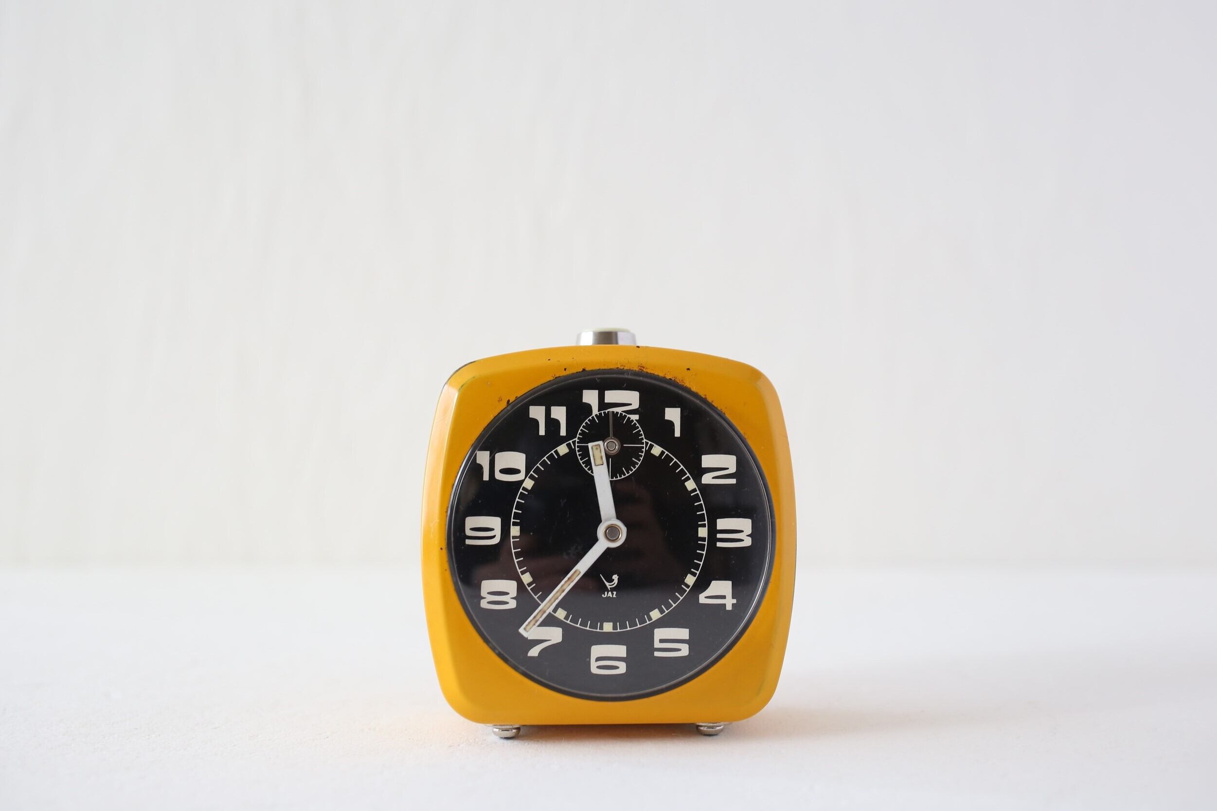 フランス アンティーク ヴィンテージ JAZ 目覚まし時計 『FUSTIC』 オレンジ N-03540