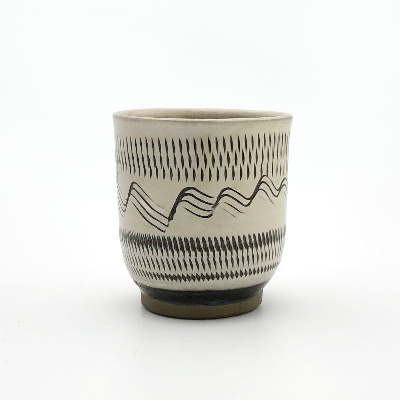 小鹿田焼 小袋窯 湯呑 飛びかんな/櫛描き 白 口径約8cm 陶器 和食器 民