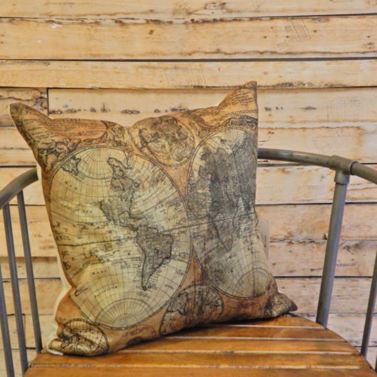 TOPANGA Homefurnishing　ヴィンテージスタイル　オールドマップクッションカバー#6　45x45cm