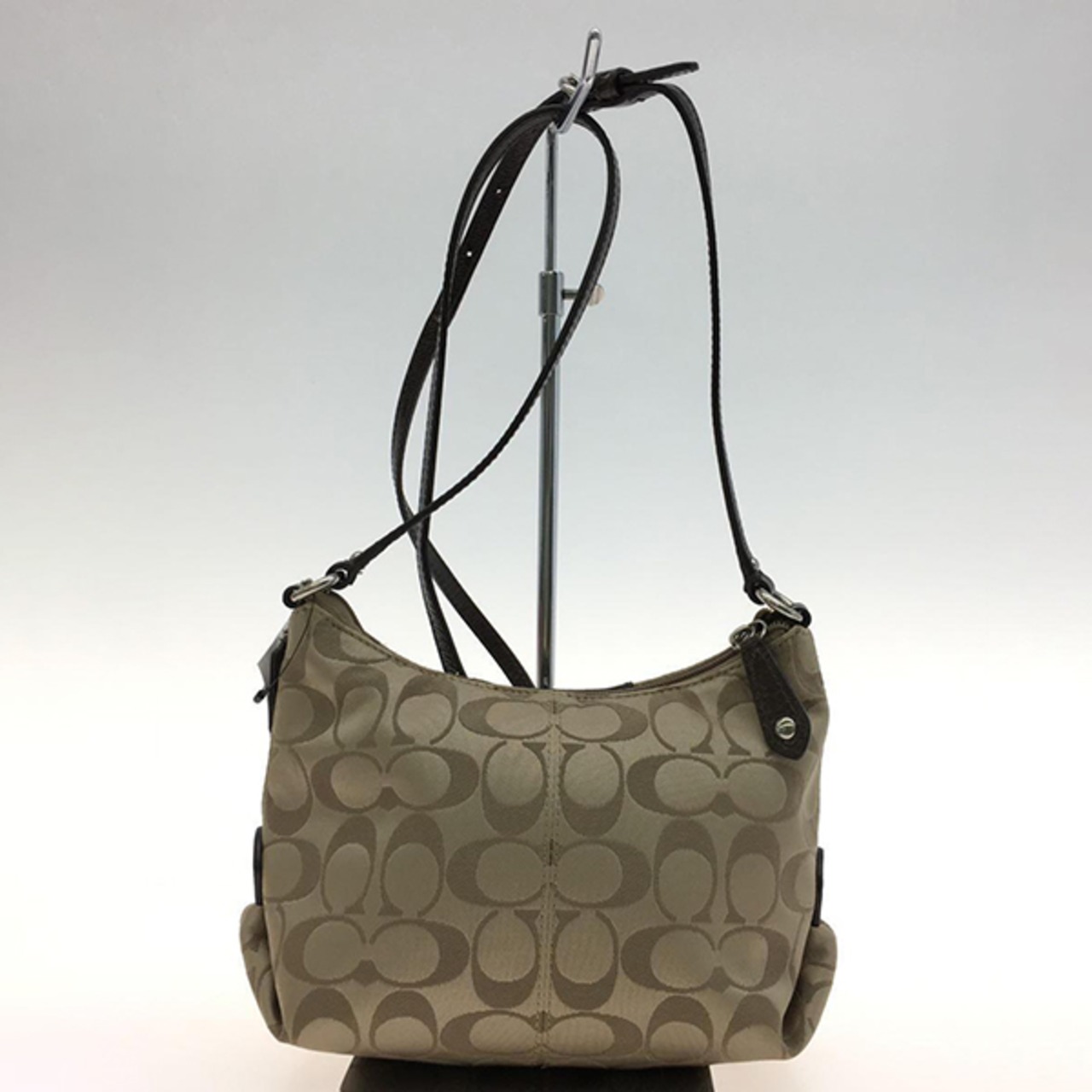 COACH(コーチ)シグニチャーショルダーバッグ/ベージュ