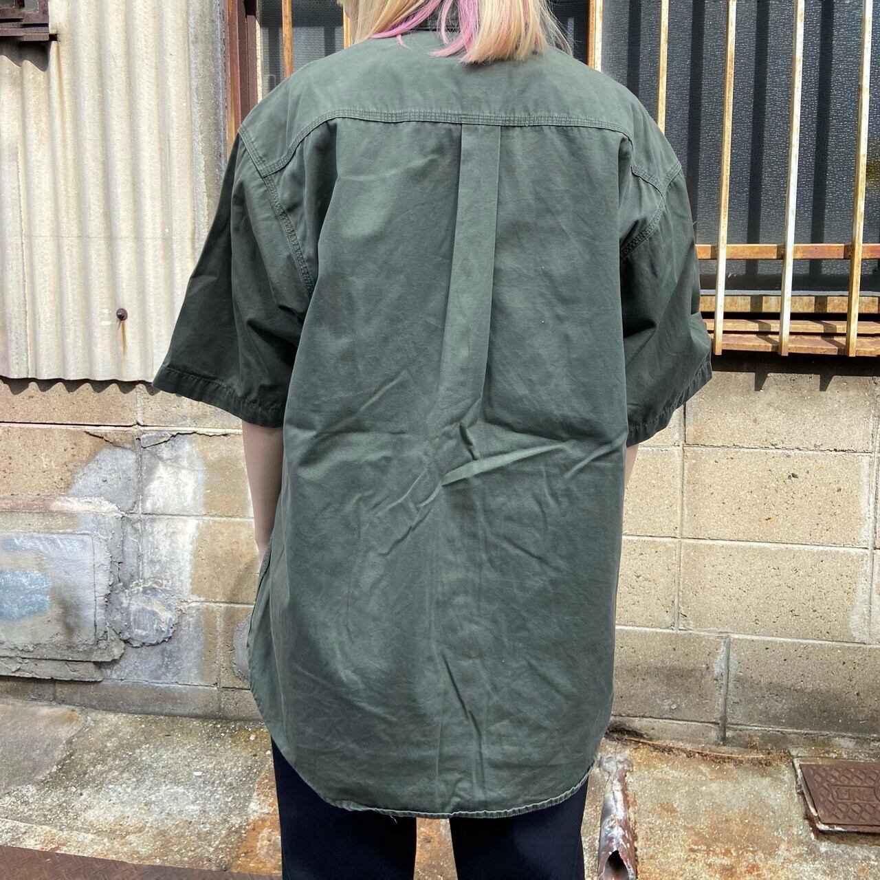 Carhartt カーハート 半袖ワークシャツ メンズL相当 古着 カーキ