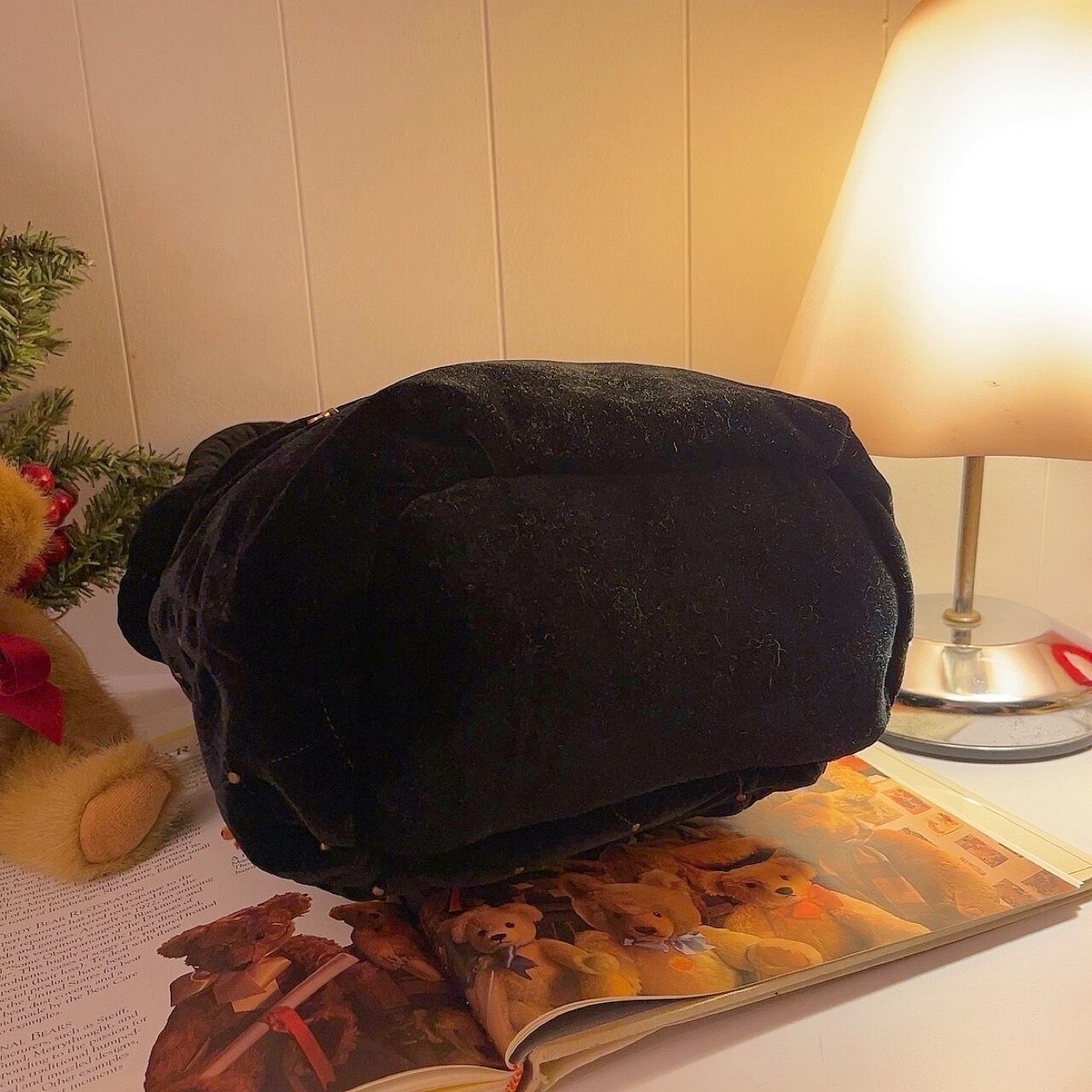 rose brooch quilting velours bag