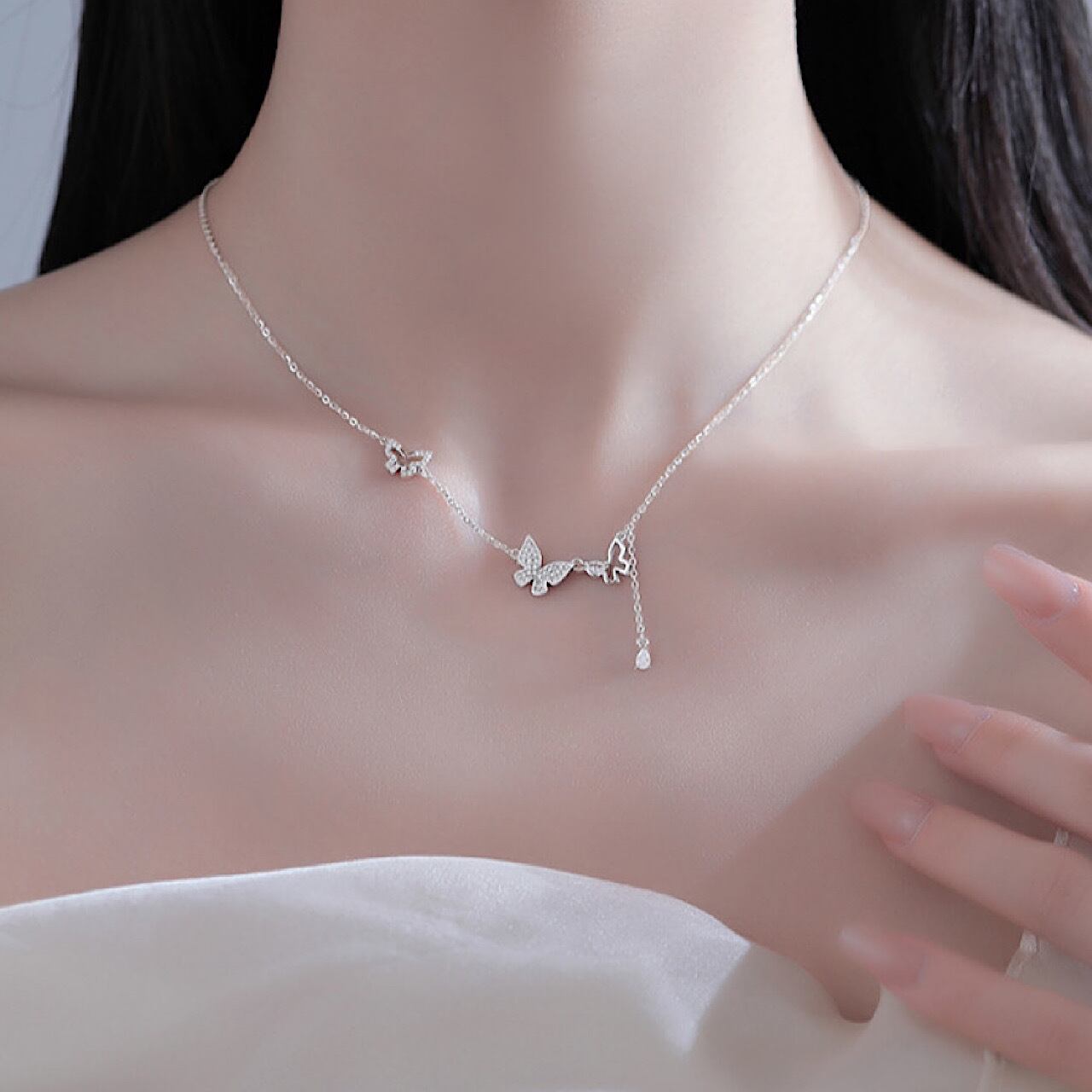ペンダント おしゃれ キラキラ トリプル 蝶々 シルバー ネックレス | FANCY