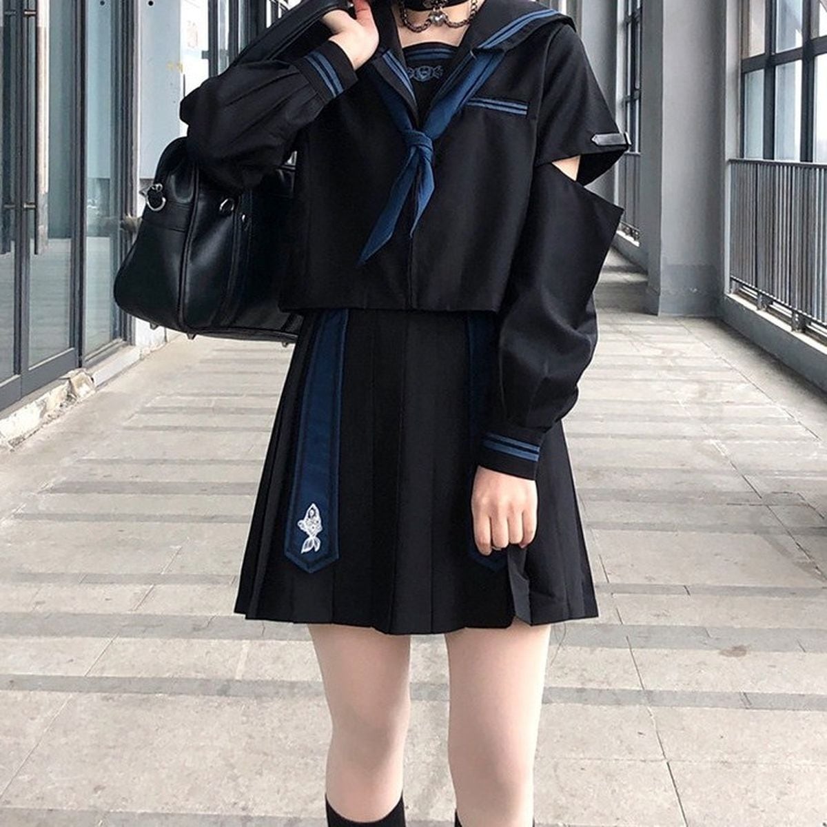 闇かわスリット袖ブラックセーラー服 | Maiden's Rêve