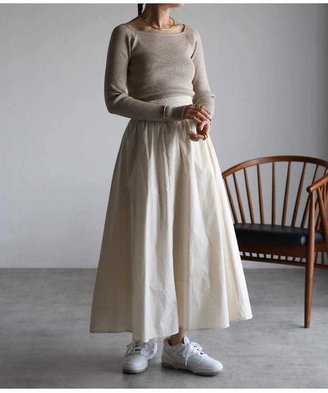 スクエアネックリブニットプルオーバー