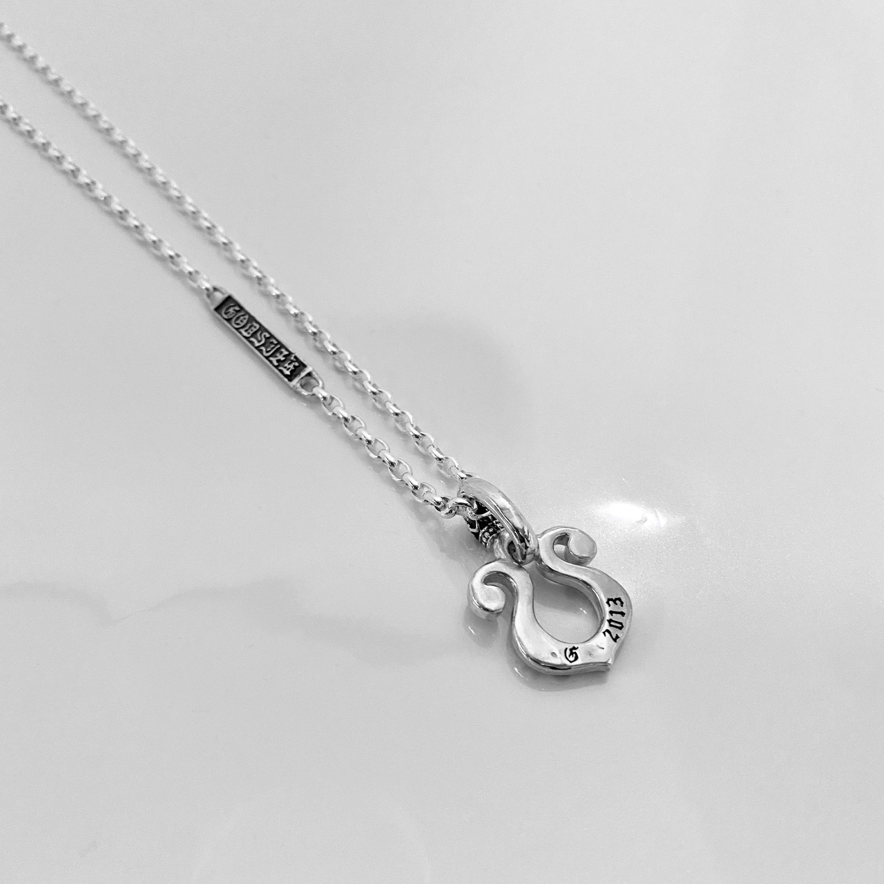 RHYTHMIC HORSESHOE : IVY NECKLACE #1 with GODSIZE® I.D. TAG / リズミックホースシュー・アイビーネックレスゴッドサイズ® I.D.タグ