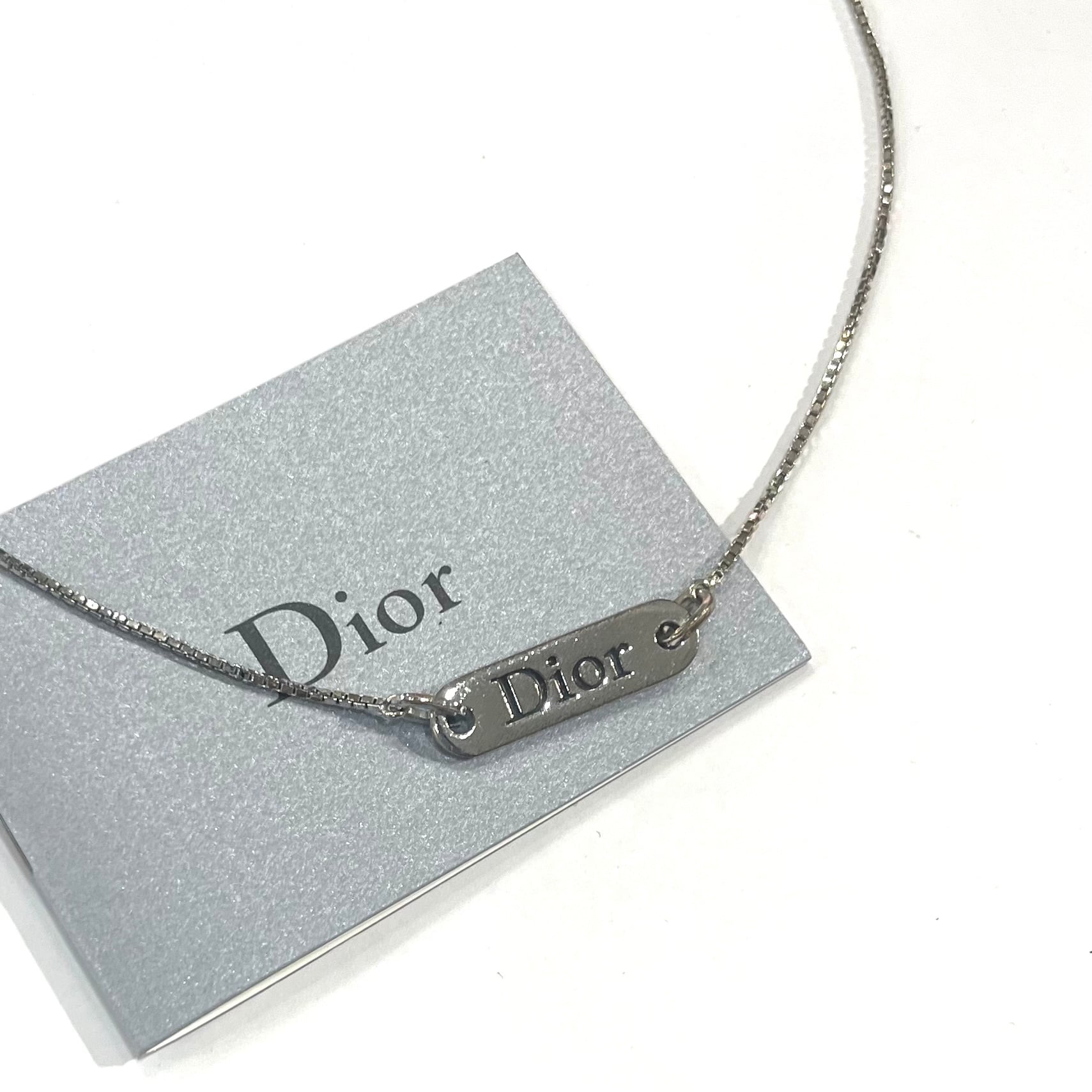 Christian Dior】2566 DIOR プレートディオールロゴ ラインストーン
