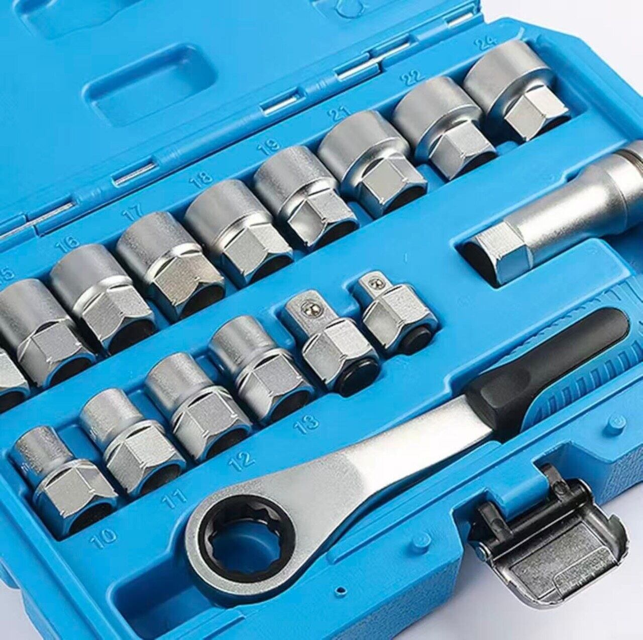 J08.17点セット パススルーソケット メトリック 10-24mm 中空