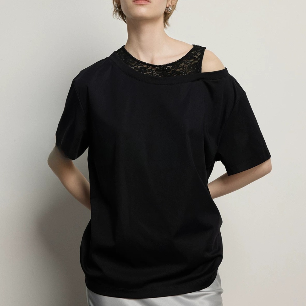 レーストリム アシンメトリー オフショルダー Tシャツ 00222・画像9