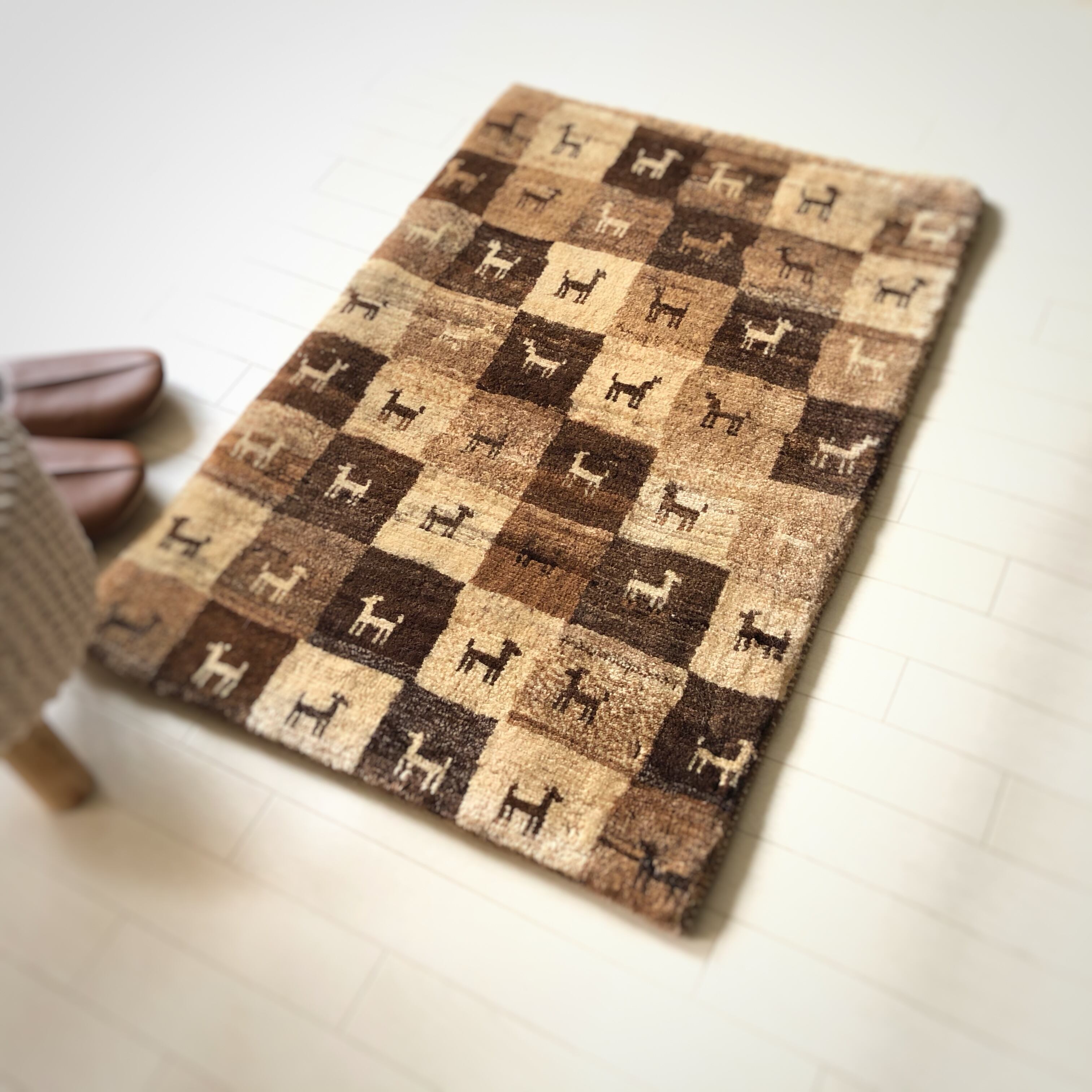 ギャッベ 玄関マットサイズ（M）ナチュラルカラー ブロック 90×60【GB4