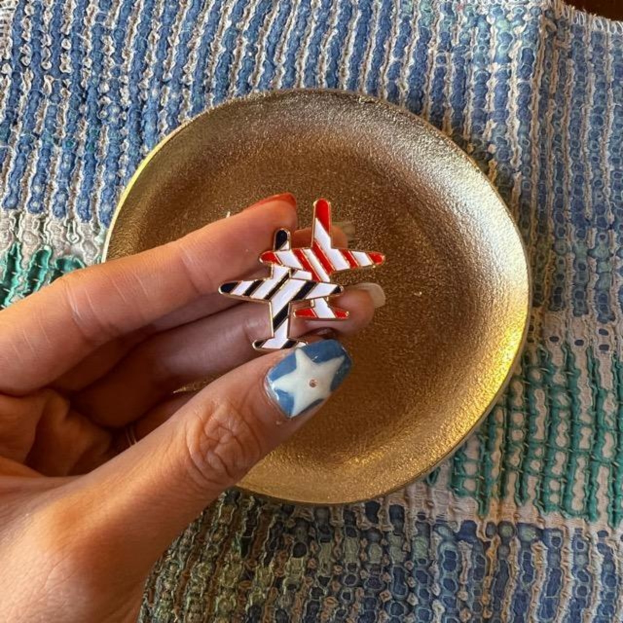 TOPANGA Jewelry　pin brooch　Striped Two Planes　ピンブローチ　ストライプの二台の飛行機　プレゼント　飛行機　ギフト