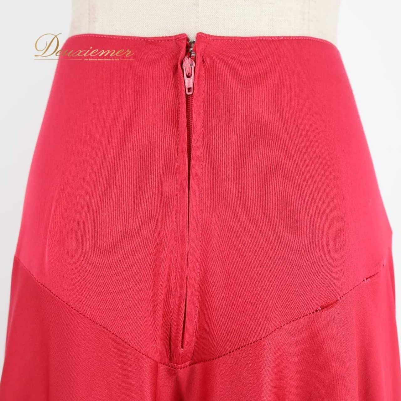 フラメンコ 衣装 tienda de flamenco ティエンダフラメンコ ファルダ スカート レッド系 ドット柄 水玉 かわいい スペイン製 ボランテ フリル ボリューム 白 赤 ダンス衣装 イベント ステージ レディース おしゃれ ホワイト系