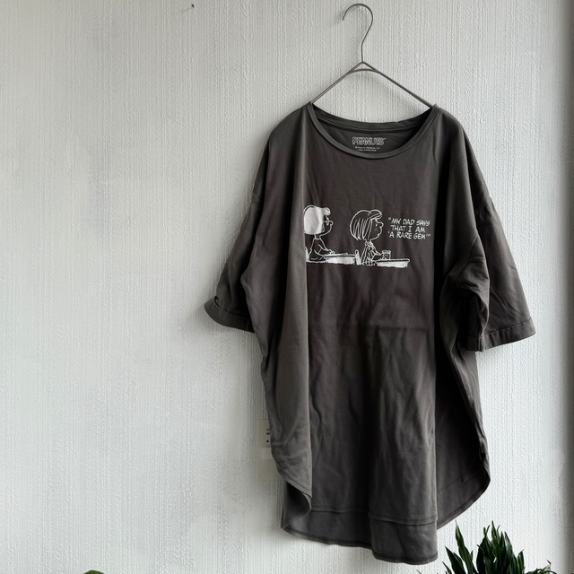 PEANUTS ピーナッツ Tシャツ グレー