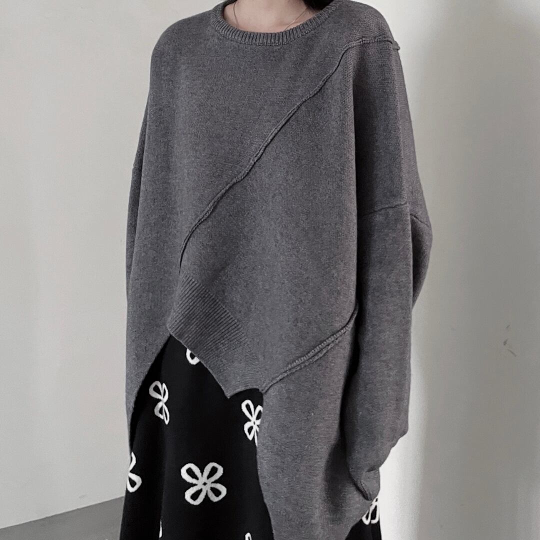 Twill stitch irregular sweater andmotto