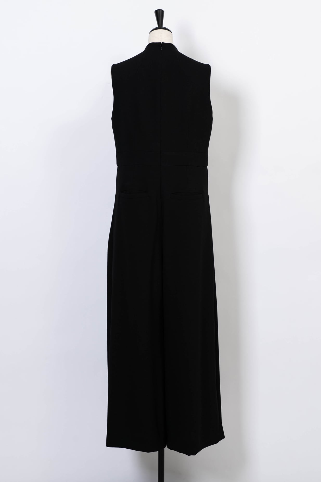 Pearl Curved Neck All In One BLACK | Arobe OFFICIAL ONLINE STORE