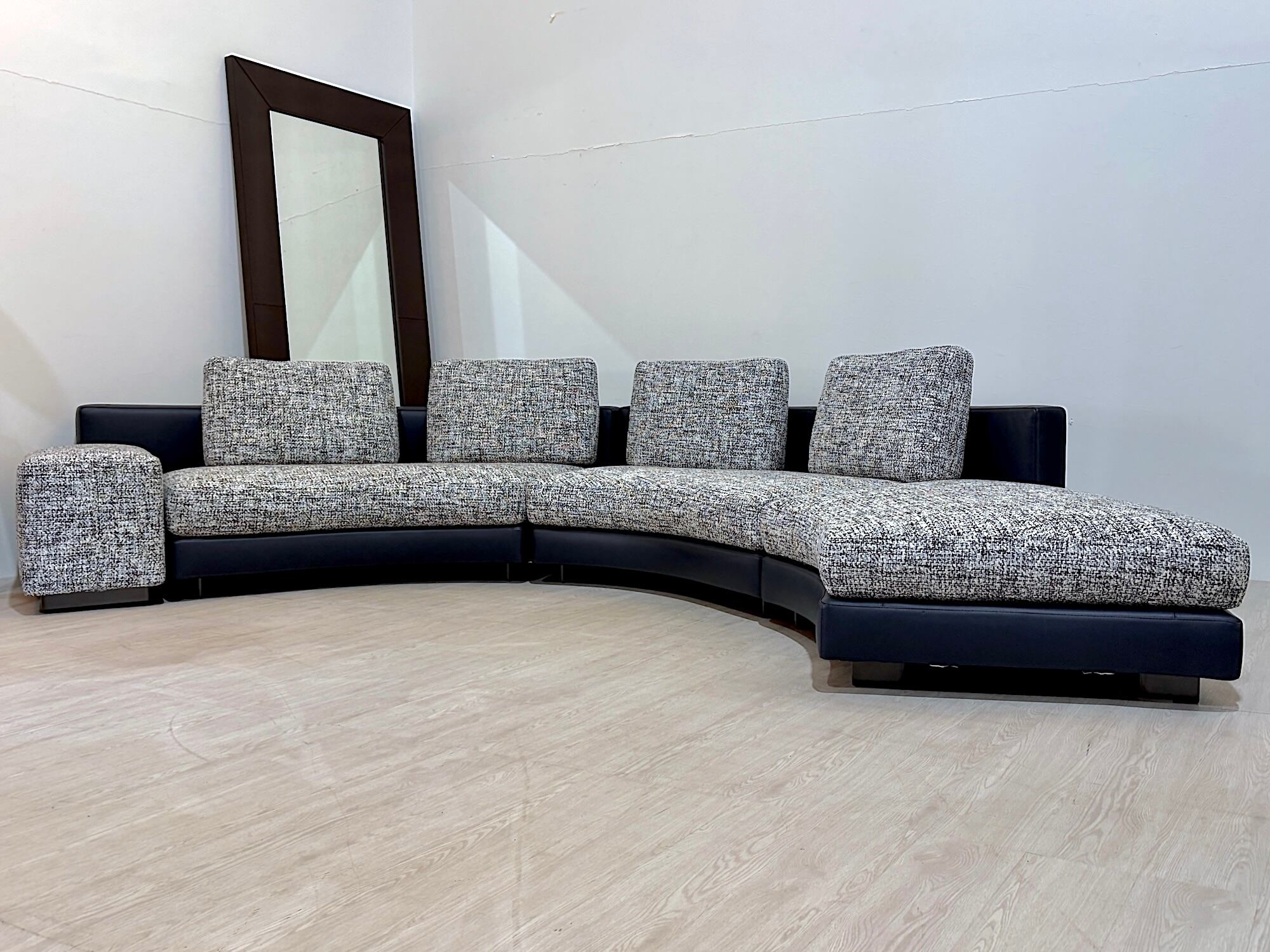 未使用】ミノッティ ダニエルズ Minotti DANIELS シーティングシステム
