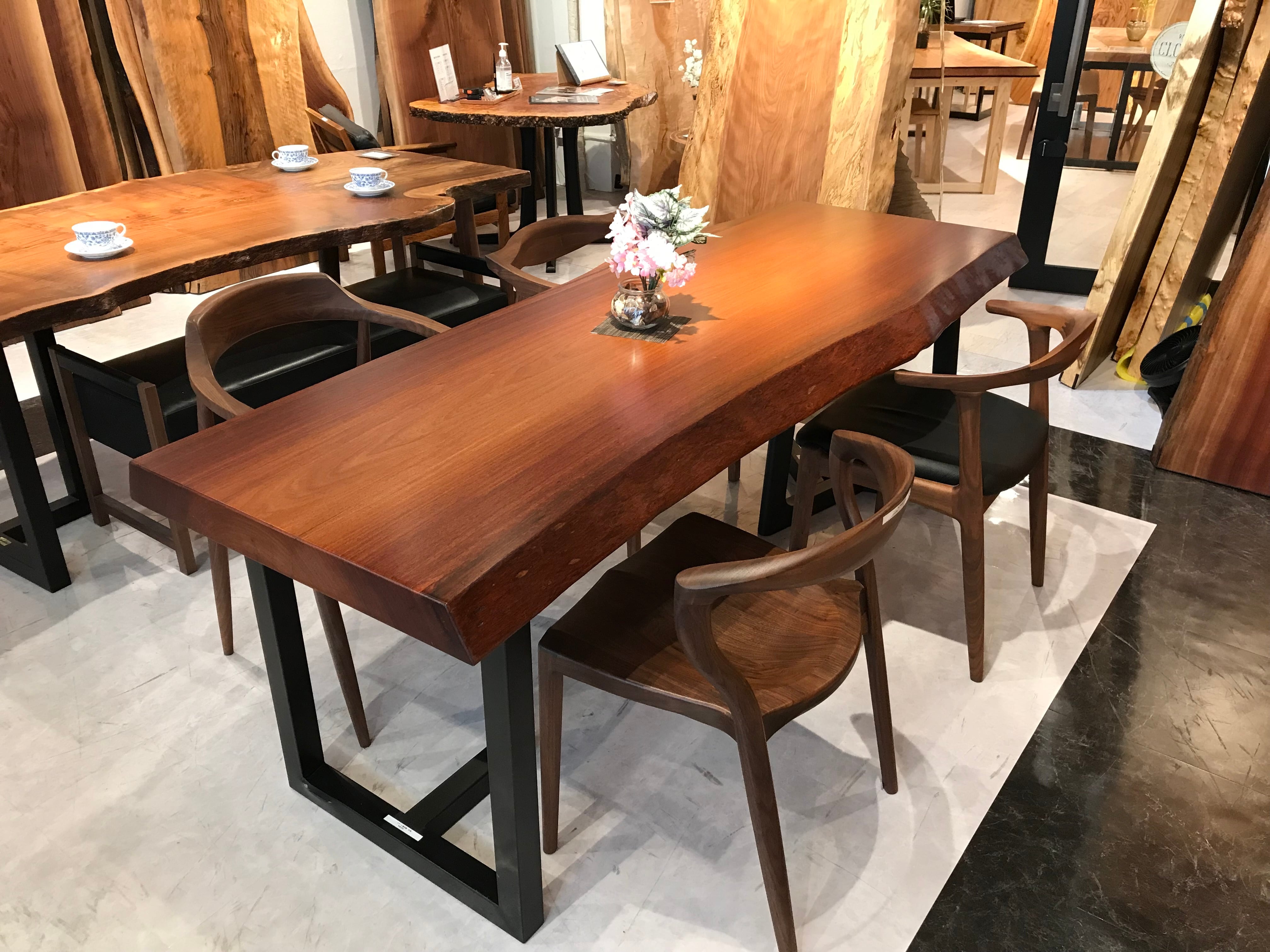 花梨のテーブル 本花梨（カリン）_2000×620-630×60_横浜元町店_テーブル天板/一枚板