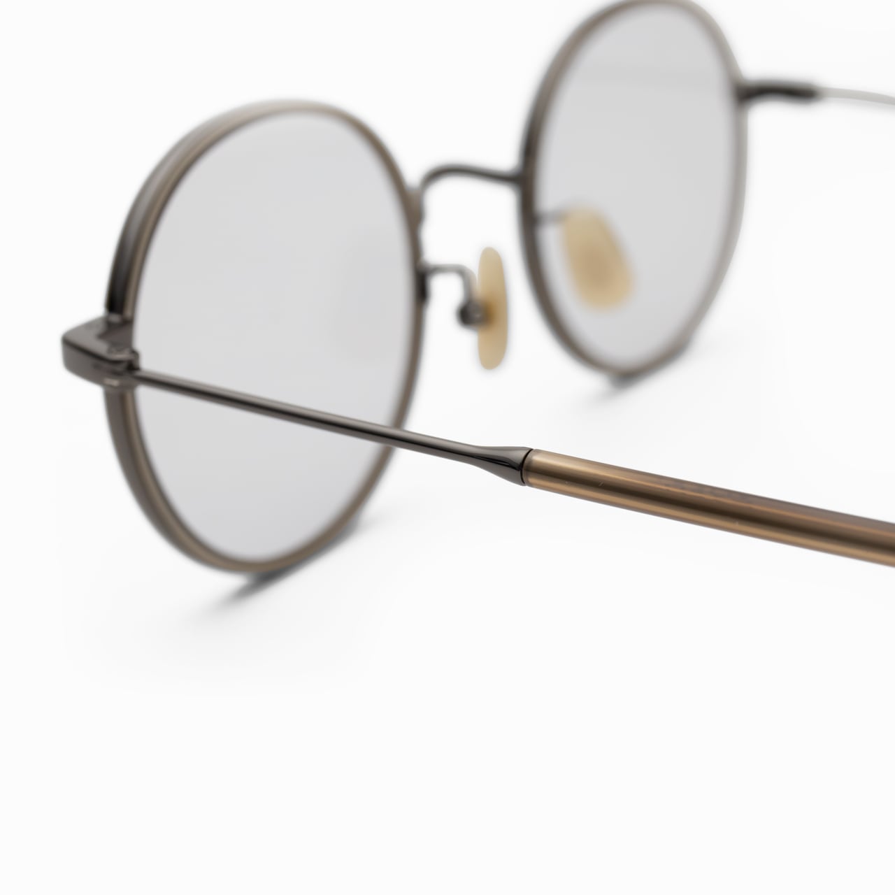 Queue 131 ｷｭｰ | CASU eyewear