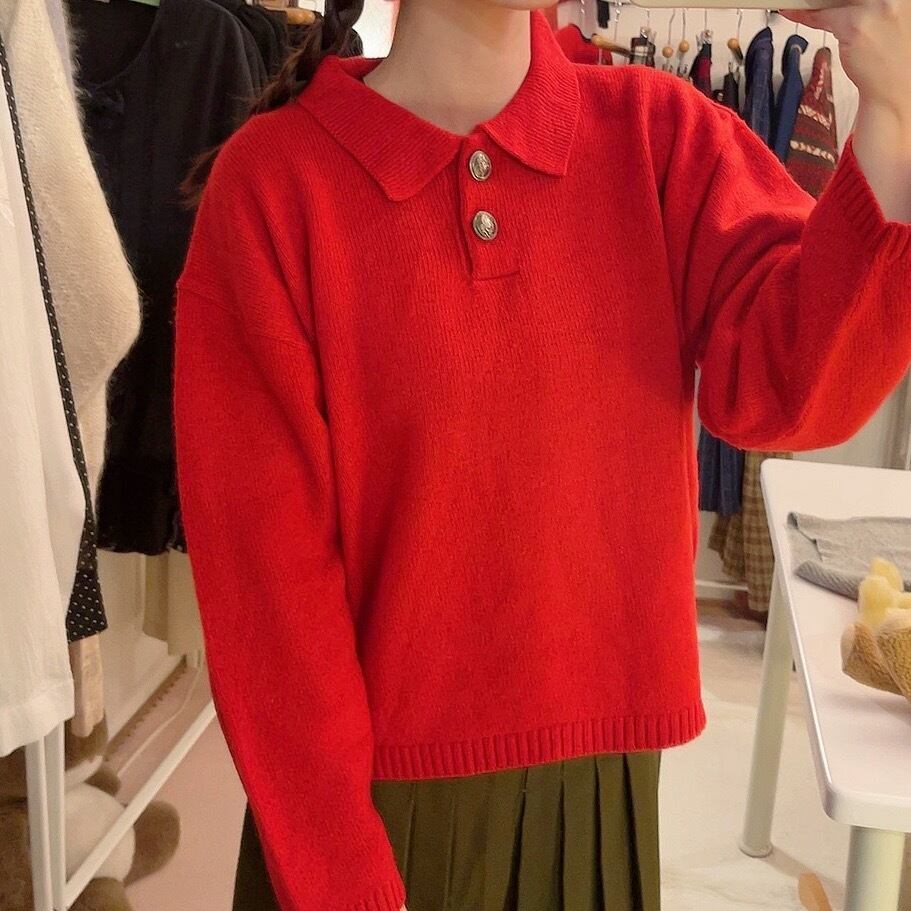 metal button red polo sweater