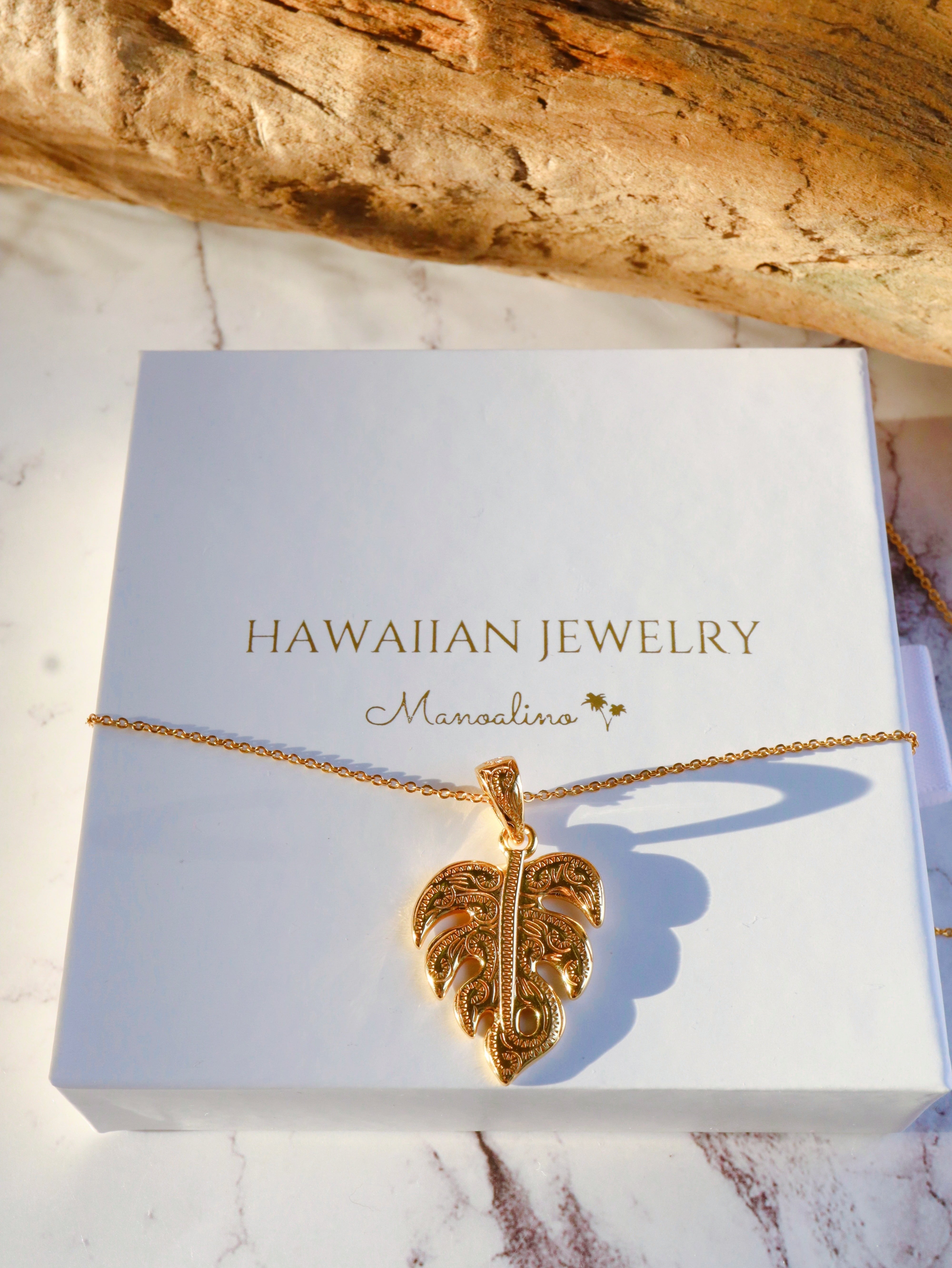 Large】Monstera necklace Hawaiianjewelry(ハワイアンジュエリー