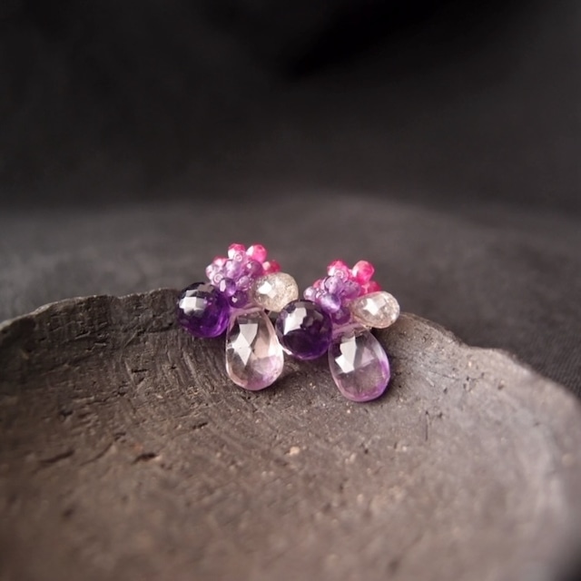 【天然石刺繍／ピアス 】Ametrine × Amethyst × Ruby Earrings／アメトリン×アメシスト×ルビー