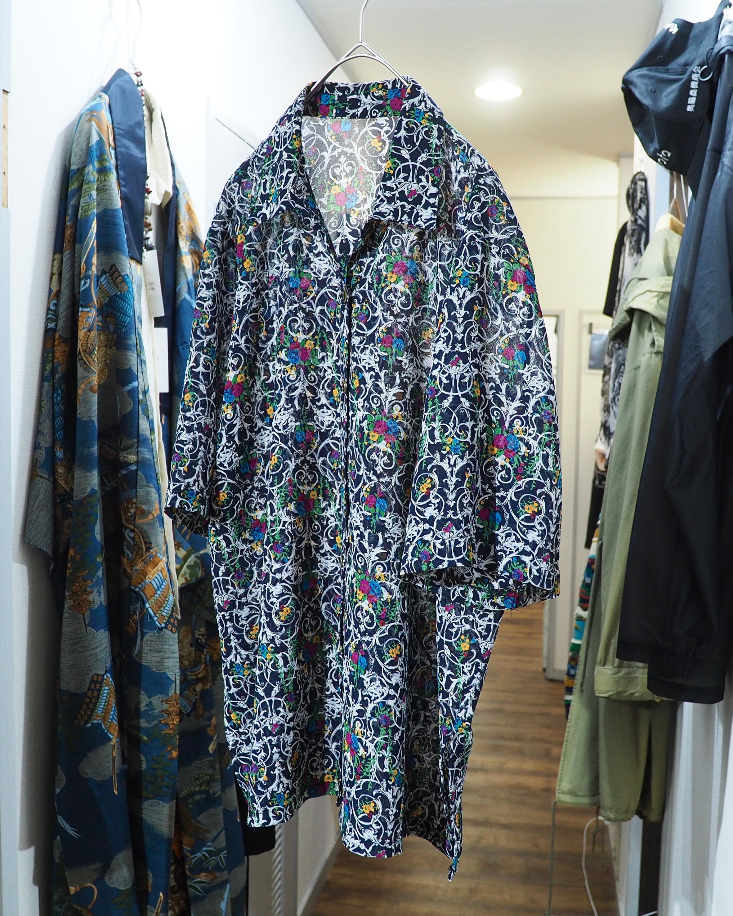 1990s Beautiful Flower pattern vintage SS sheer Shirt