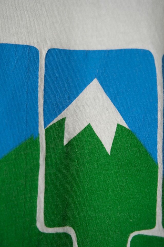 Utah／90's "KELTY" print t-shirt