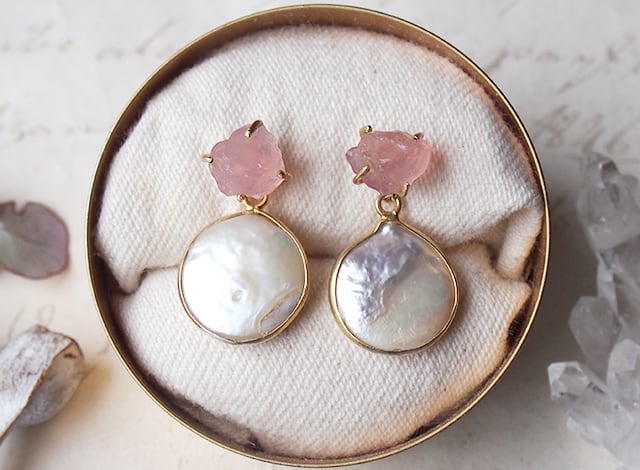 天然石ピアスローズクォーツオパールパールサンストーン