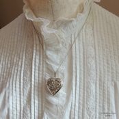 ヴィンテージジュエリー シルバー925 ハートロケット【忘れな草・アカンサス】