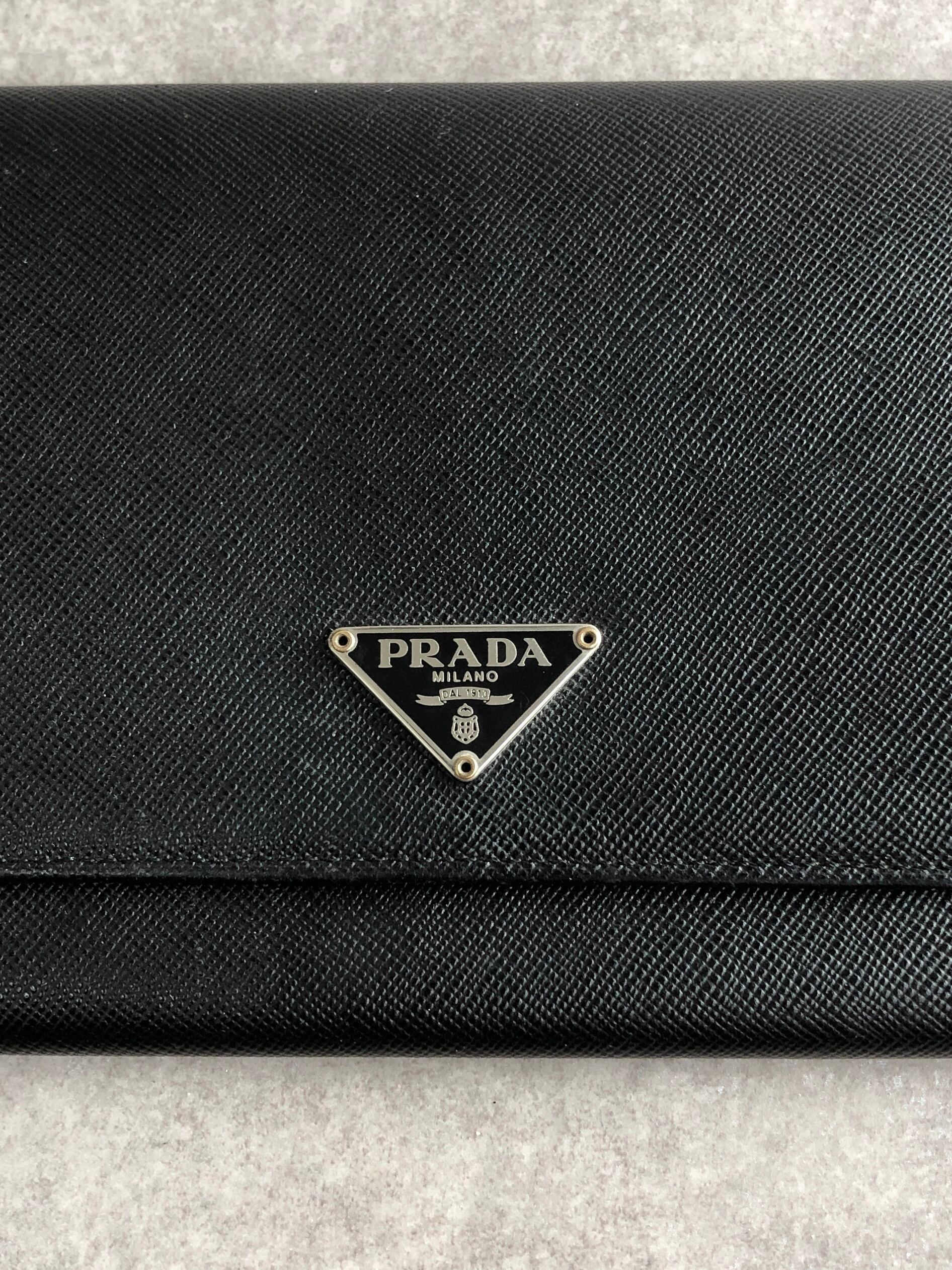 PRADA 長財布 ブラック トライアングルロゴ PRADA プラダ 財布 ブラック トライアングルロゴ サフィアーノレザー 2