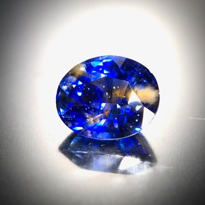 深いブルーにイエローのアクセント 1.1ct 希少石 バイカラーサファイア