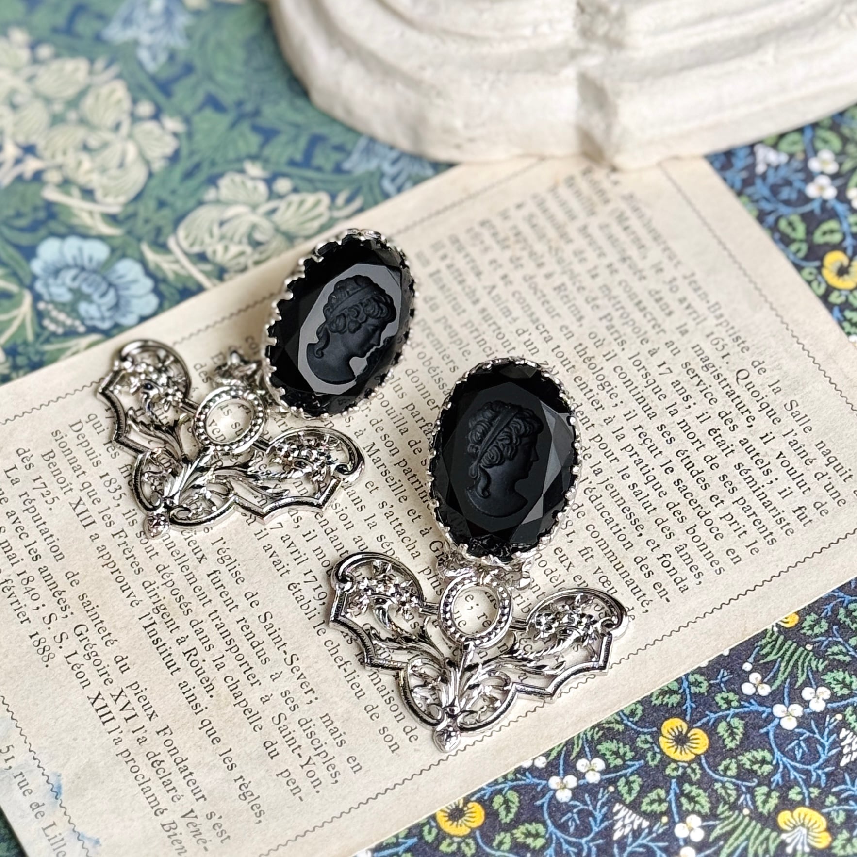 Earrings イヤリング | maruo