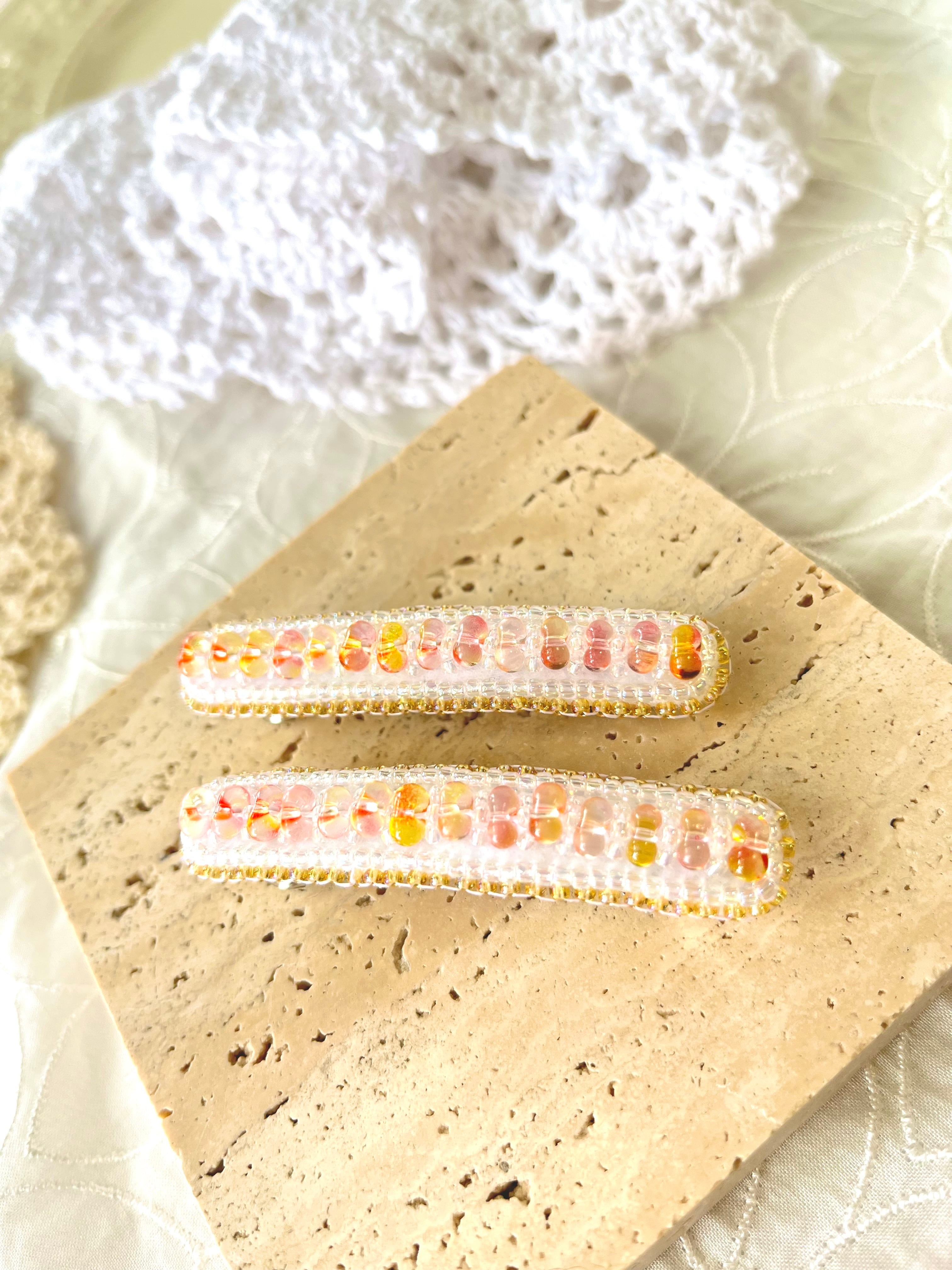 アンティーク フレンチリネン 珊瑚色の花/リーフ刺繍 フリンジ付き