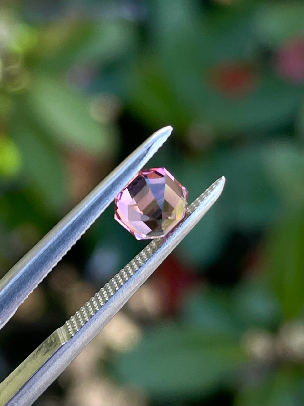 ピンクトルマリン 4.9x4.9mm, 0.67ct, ナイジェリア産