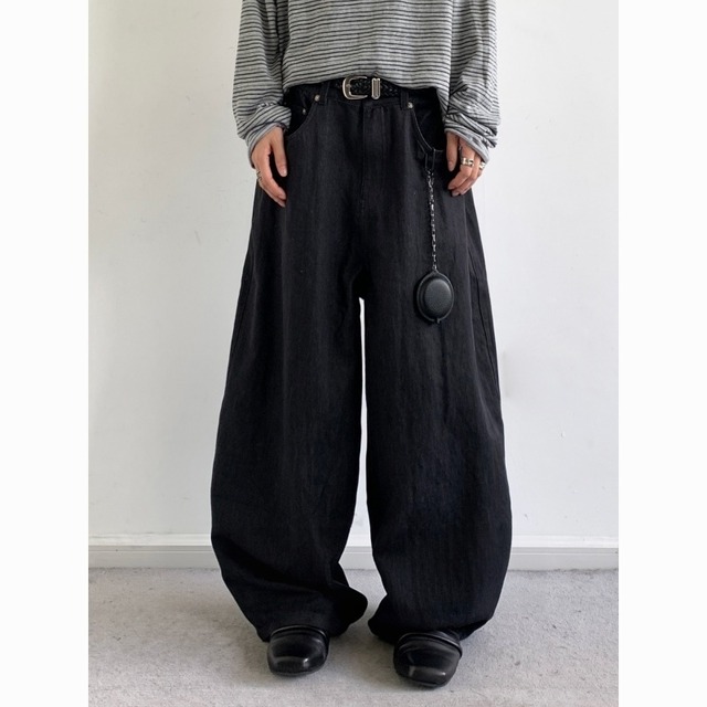 jiwuusスタッズデニムパンツ