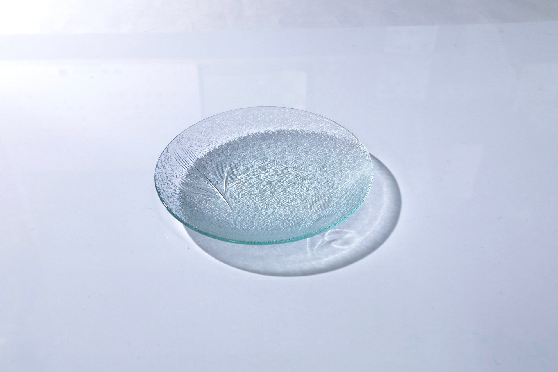 昭和型ガラス「みどり」　皿　円形　小（Φ120mm）