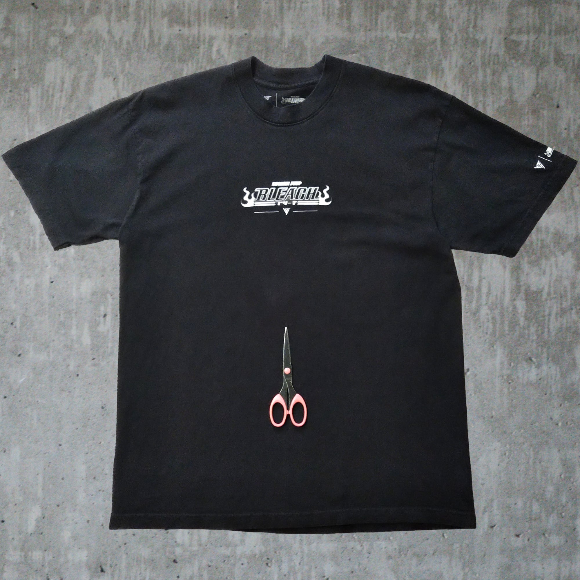 古着 bleach Tシャツ L 黒 アニメT ブリーチ 藍染惣右介 破面篇