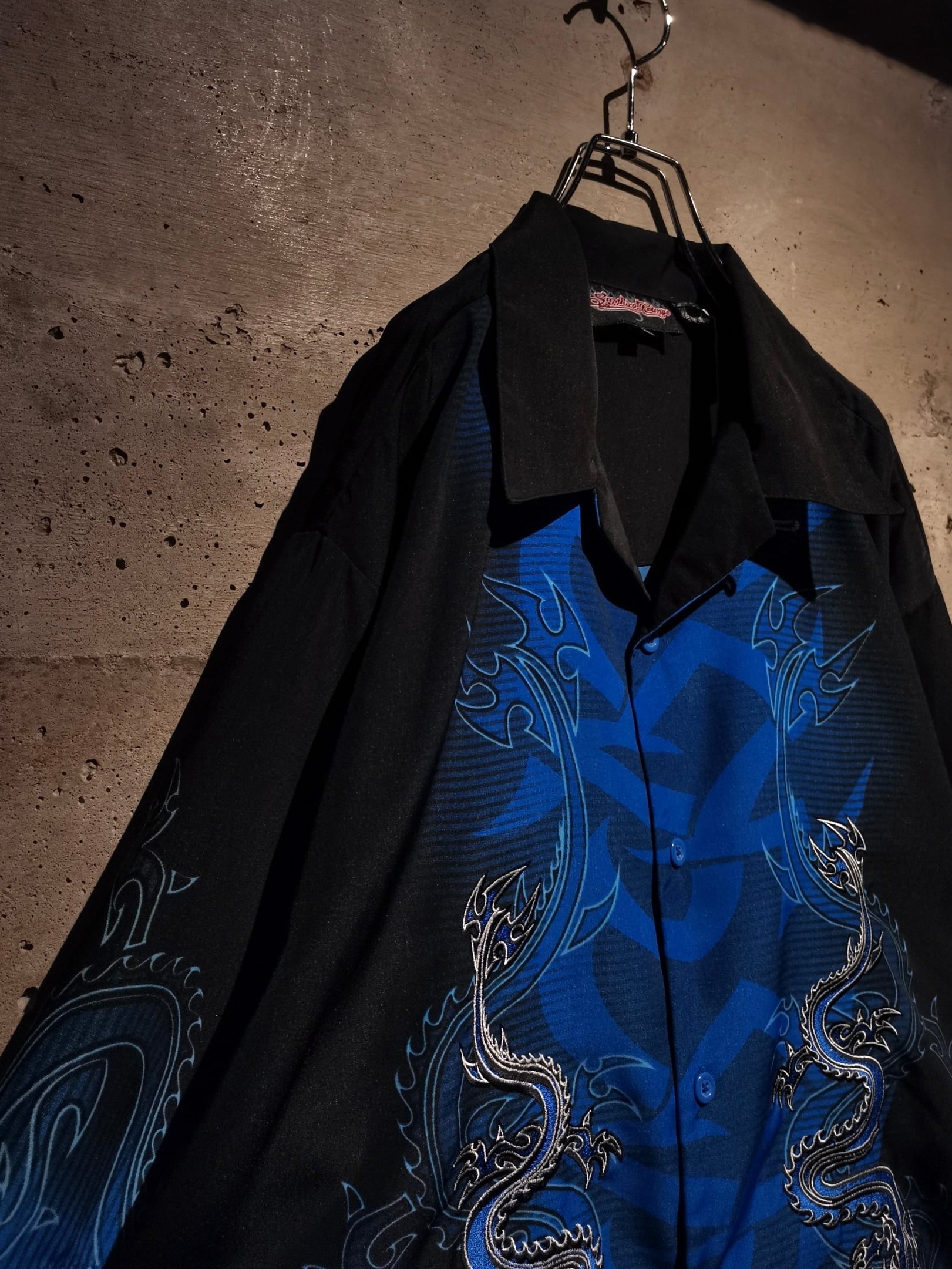 Caka】Tribal × Dragon Embroidery Design Loose S/S Open Collar 