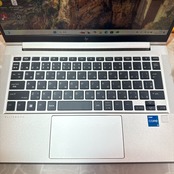 【美品 2022年式】HP EliteBook 630 G9 / 第12世代 Core i5-1235U / メモリ8GB / SSD256GB / 13.3インチ