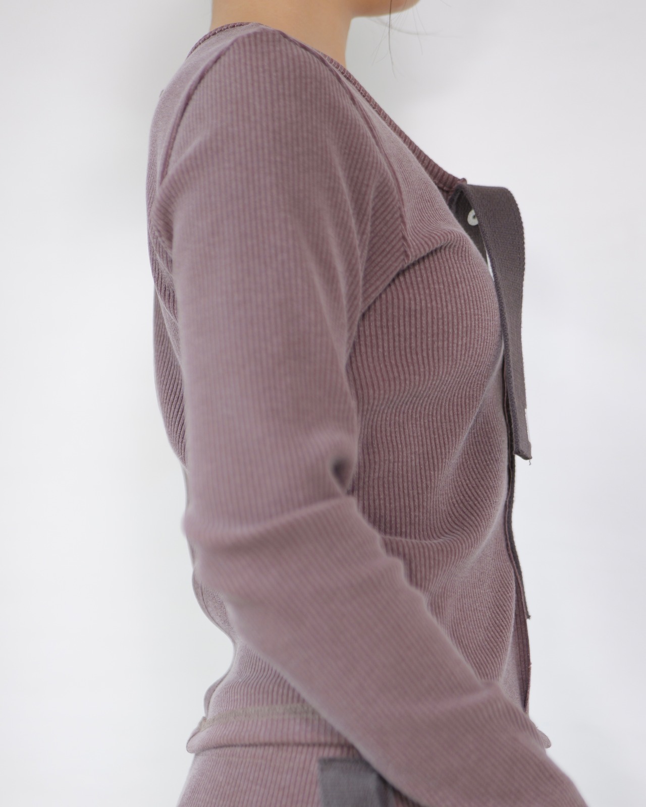 kotoha yokozawa - Click Dot Cardigan ：Cacao｜クリックドット／製品染めリブ＋ヘビー綿テープ