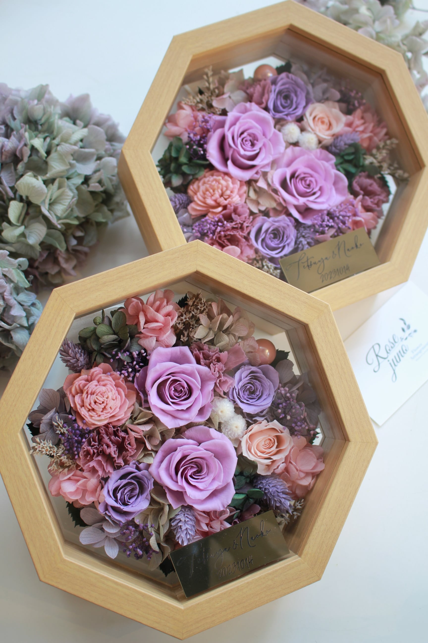 八角形/ナチュラルフレームアレンジメントM | 福岡のプリザーブド