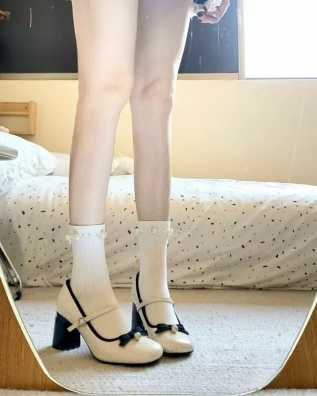 トロクラシック キルティングストラップパンプス（ 2 colors） 2608977